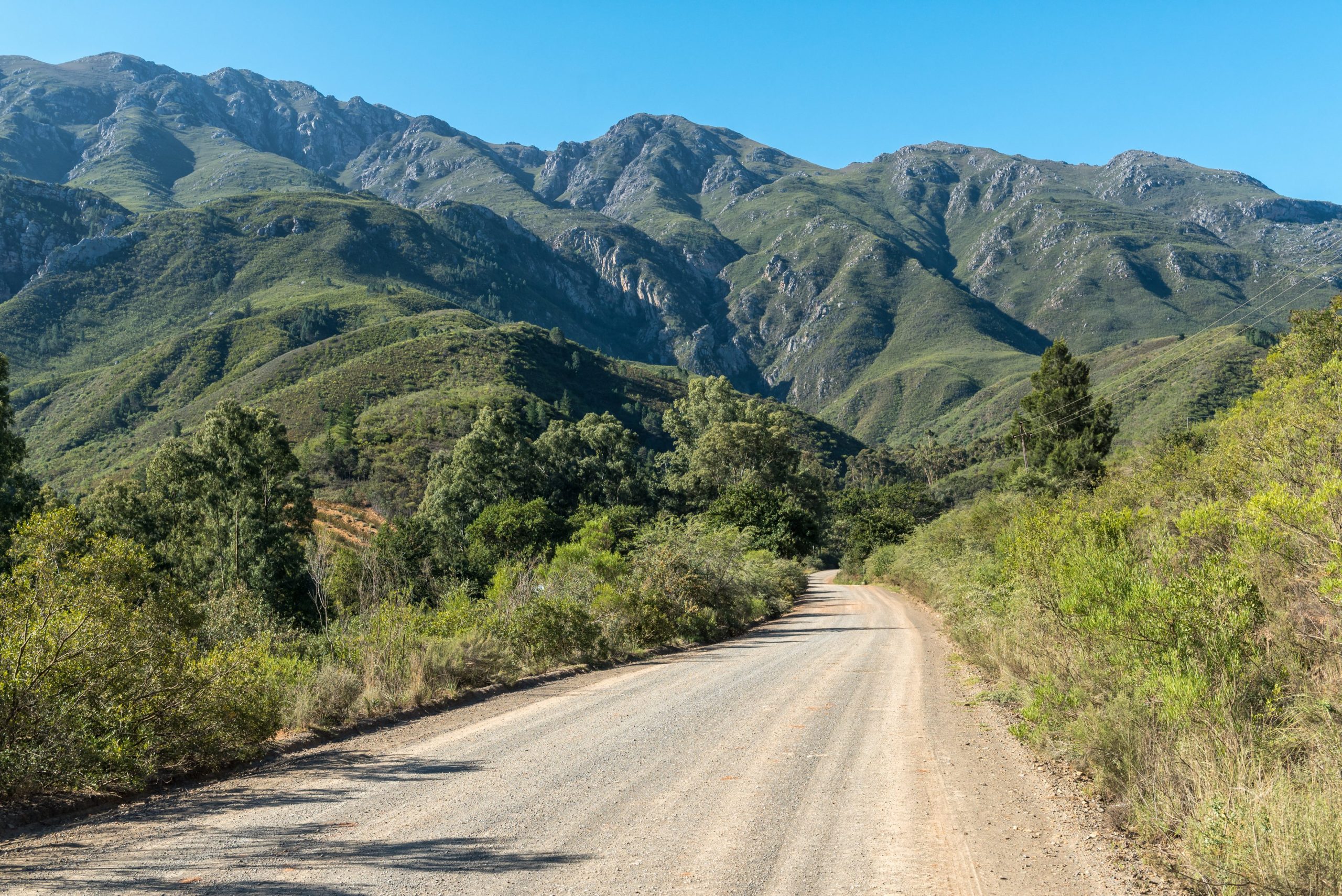 Road view of the breathtaking mountains in Robertson